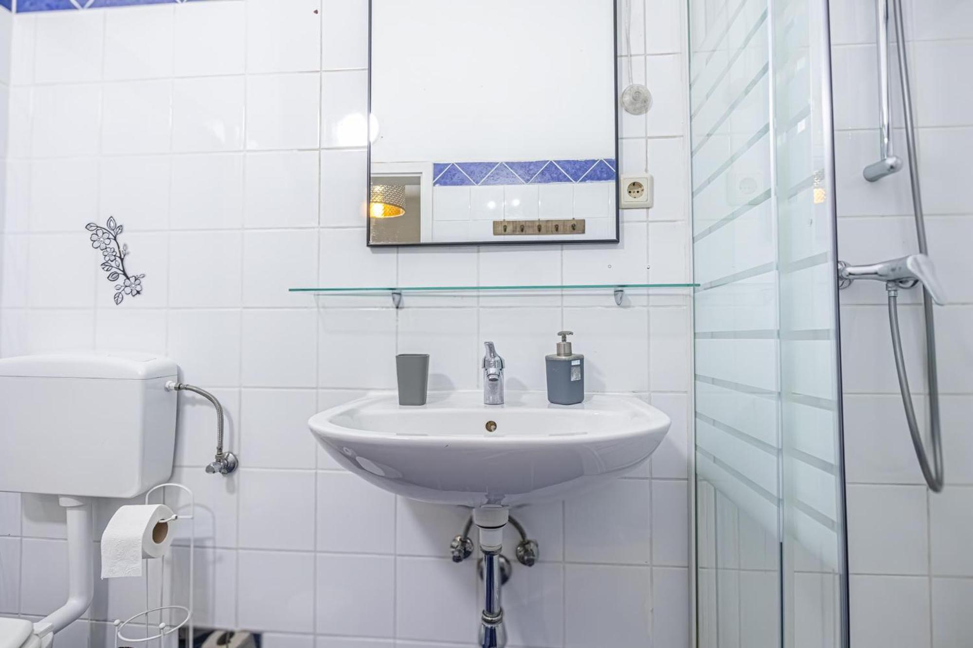 Cozy 1Br - Perfect For Long Stays Vienna Exterior photo